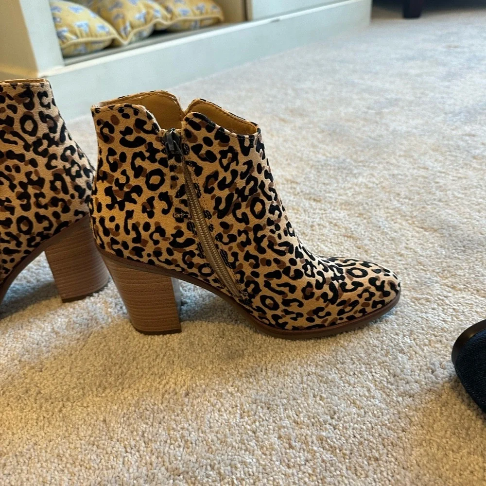 Maurice’s Tan and Black Leopard Print Boots - Picture 4 of 8